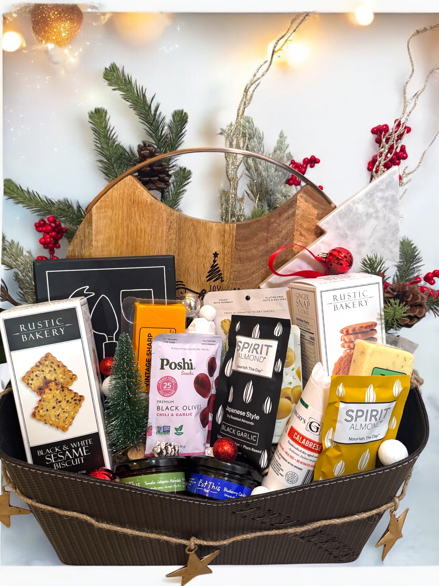 Holiday Luxe Artisan Charcuterie Basket | Entertainer’s Dream Gift Basket
