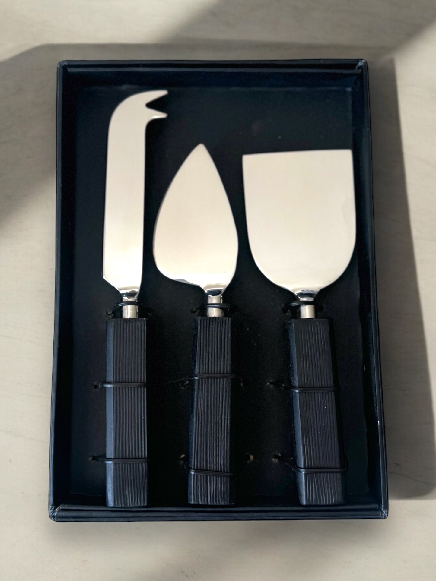 Black Charcuterie Board & Knives Set | Closing Gift | Realtor Closing Gift Set | Charcuterie Gift Set