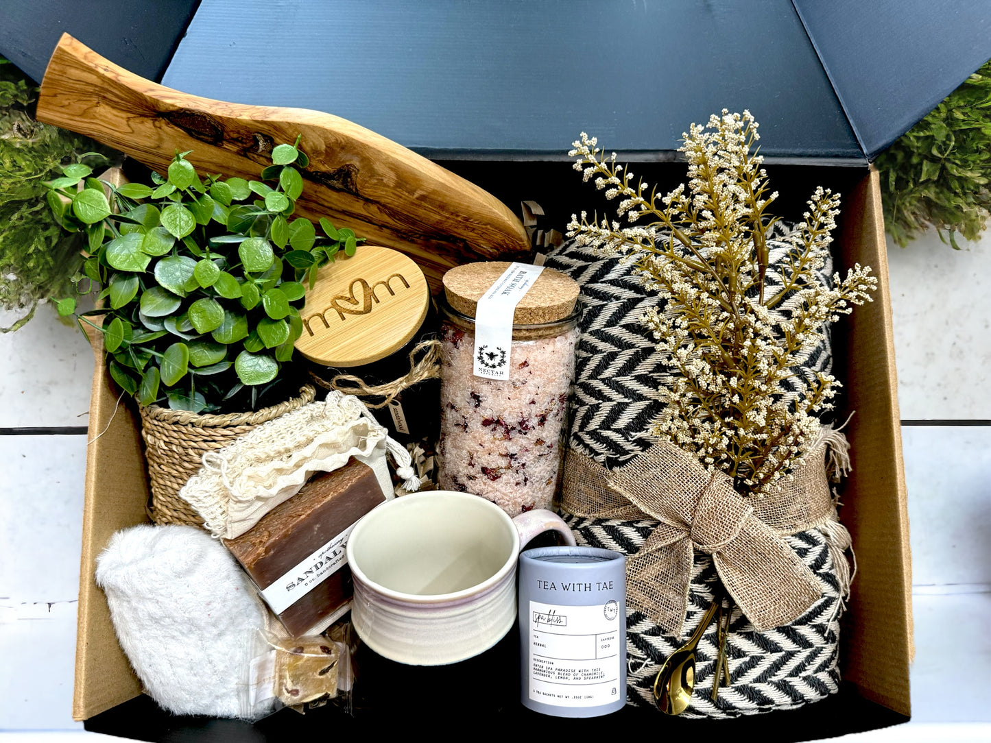 Mother's Day Deluxe Gift Box | Mother's Day Spa Gift | Hygge Gift Box | Self-Care Box