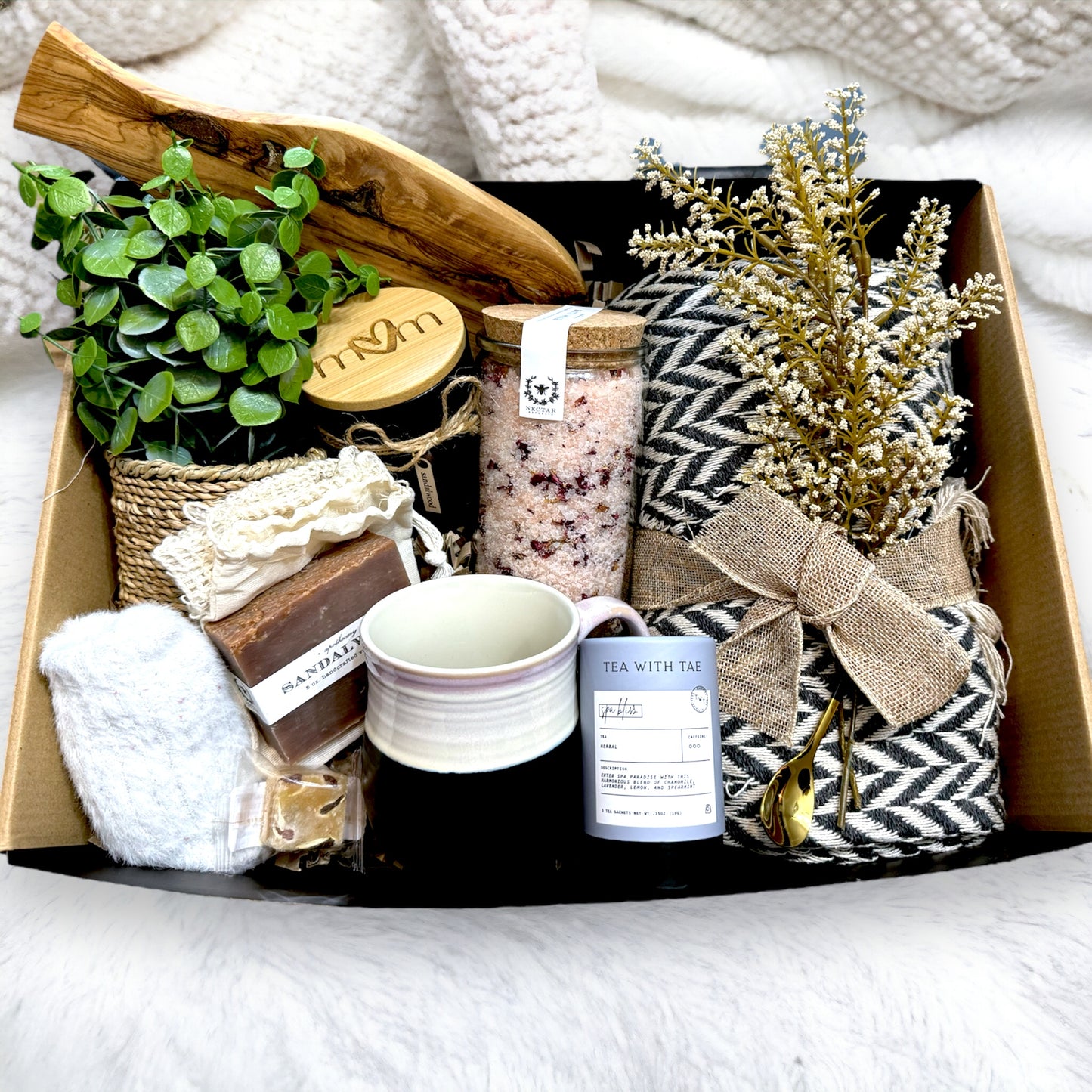Mother's Day Deluxe Gift Box | Mother's Day Spa Gift | Hygge Gift Box | Self-Care Box